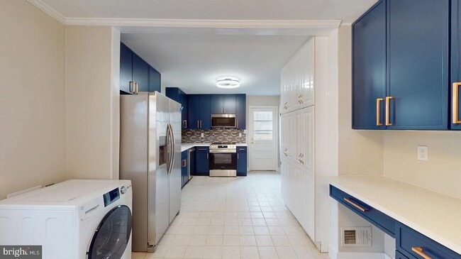 Building Photo - 11813 Cornwell Dr