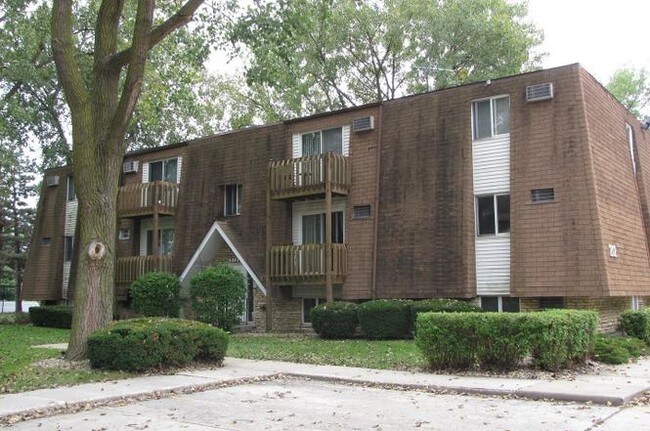 Primary Photo - 212 Madison St