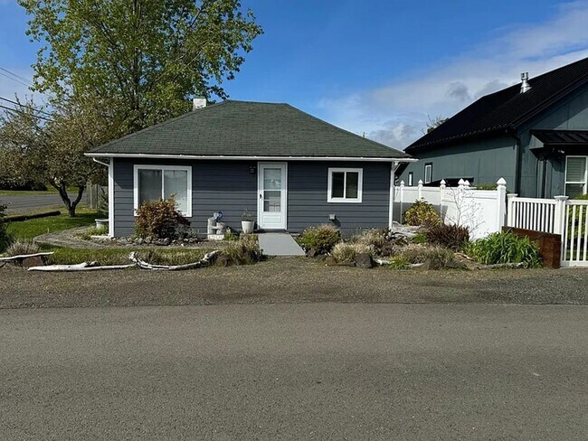Primary Photo - Coming Soon - Ocean Park 2 Bedroom Home