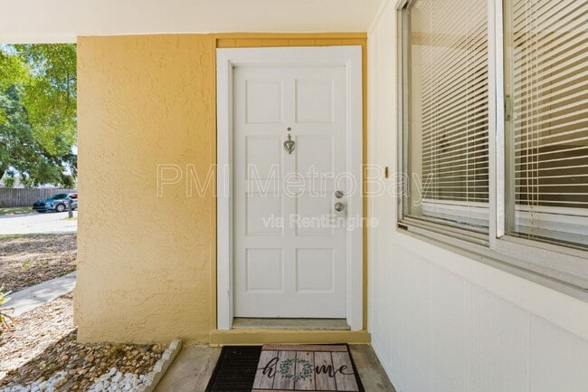 Building Photo - 3306 Laurel Dale Dr