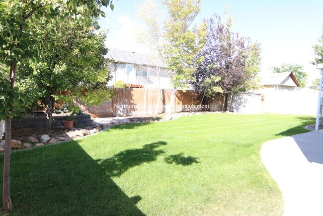 Building Photo - Amazing South Ogden Home with Everything!