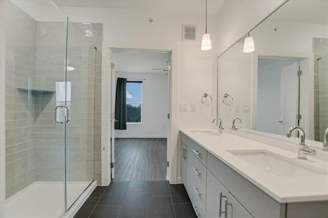 Building Photo - 4801 Springdale Rd