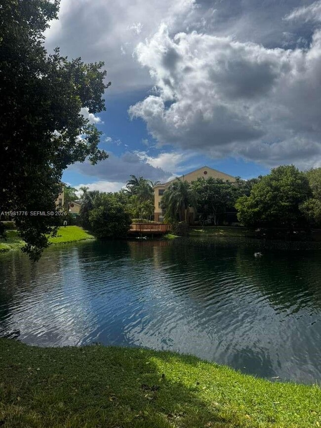 Building Photo - 9999 Summerbreeze Dr