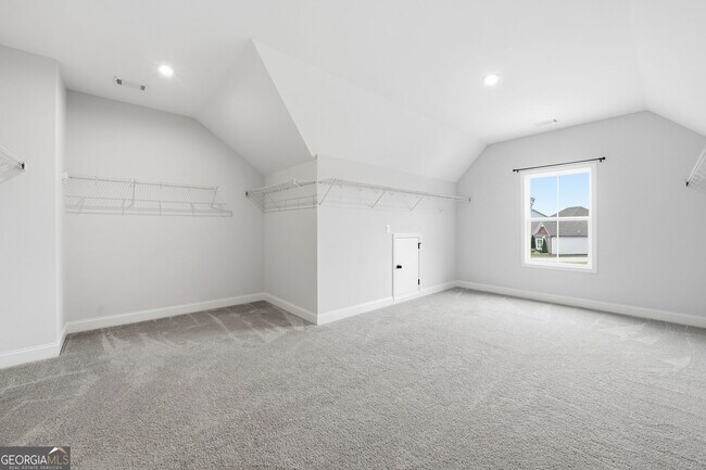 Building Photo - 732 Bridgeview Dr