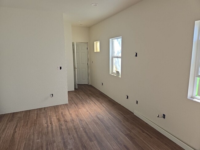 Building Photo - 2057 11th St