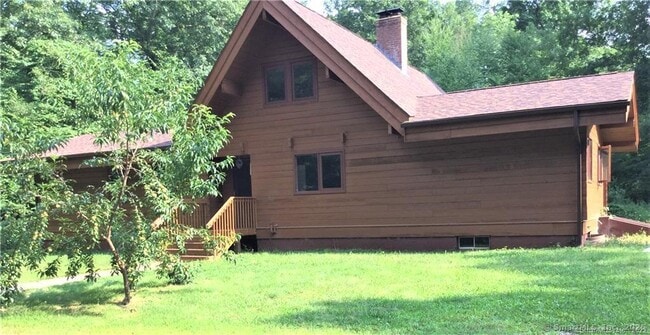 Building Photo - 208 Slade Rd