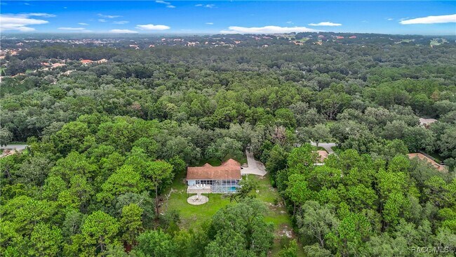 Building Photo - 884 W Massachusetts St