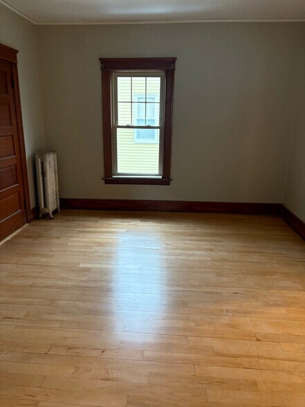 Building Photo - 4 Raleigh Rd