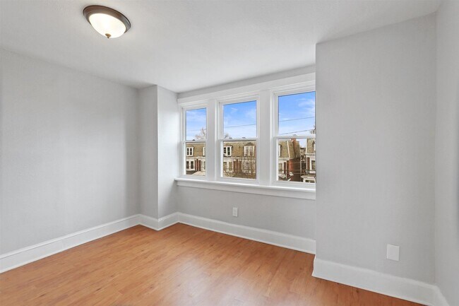 Building Photo - 2626 N 6th St