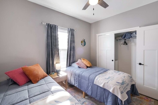 Building Photo - 6 Lilac Ln