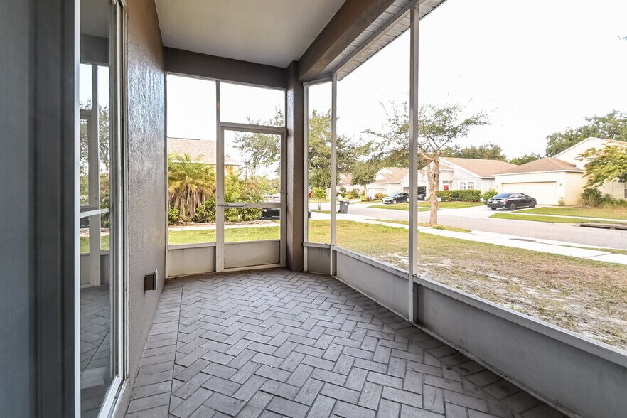 Building Photo - 404 Laguna Mill Dr