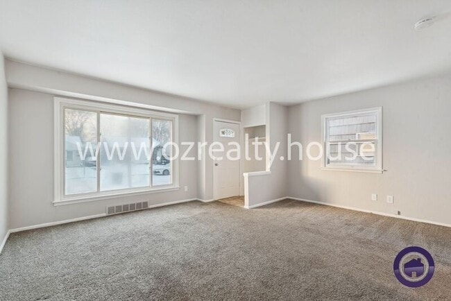 Building Photo - 532 W Capistrano Ave