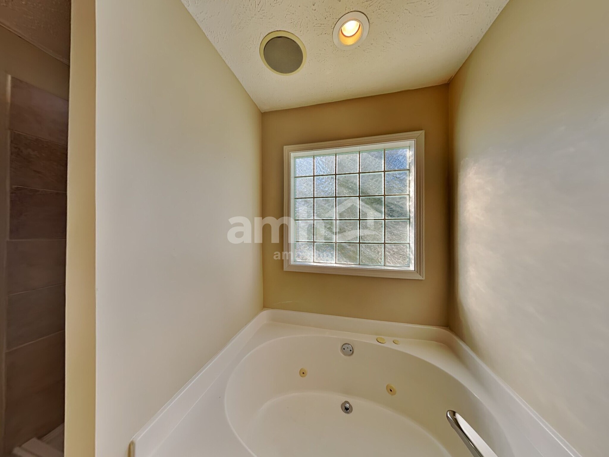 Building Photo - 803 Buckhaven Dr