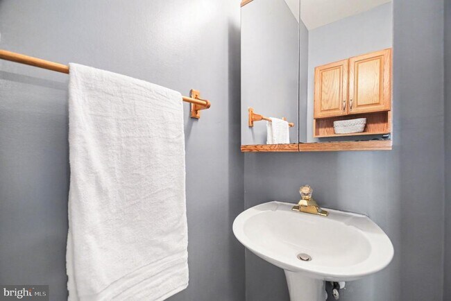 Building Photo - 14431 St Germain Dr