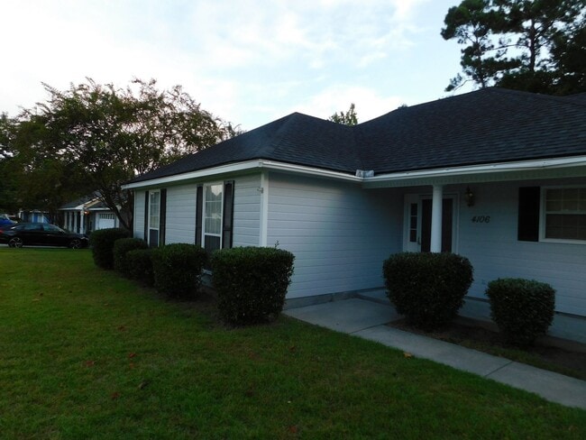 Primary Photo - 3 Bedroom Home in Pebble Creek Subdivision