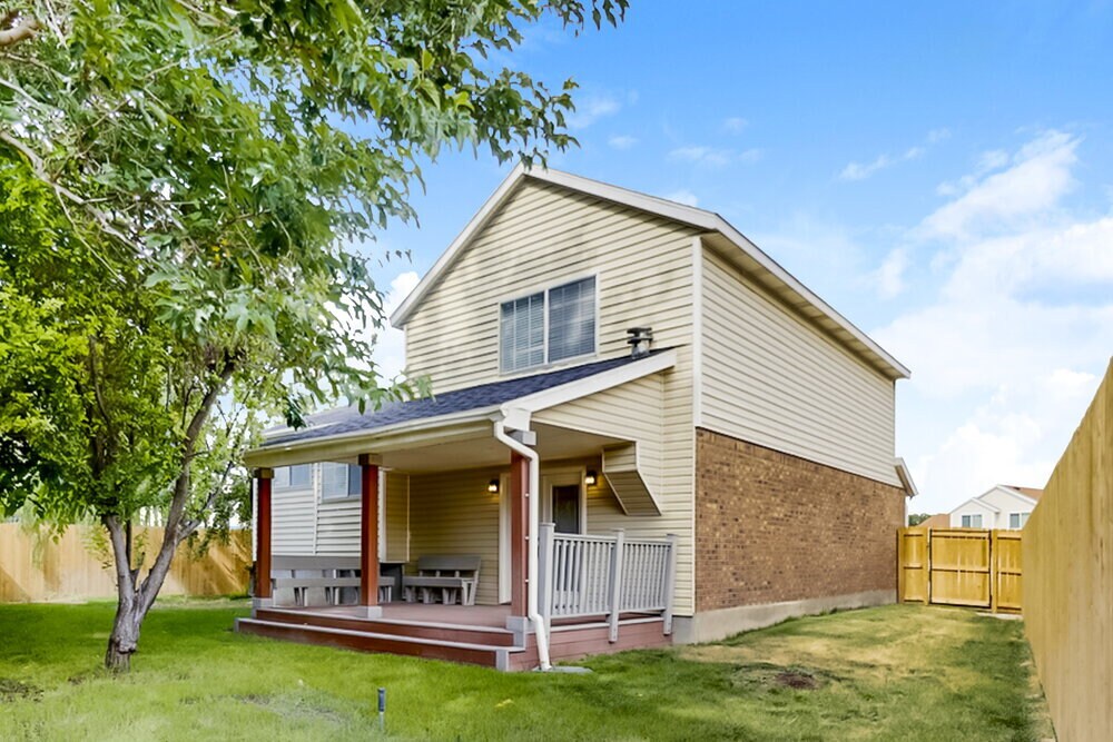 Building Photo - 7228 Charisse Cir