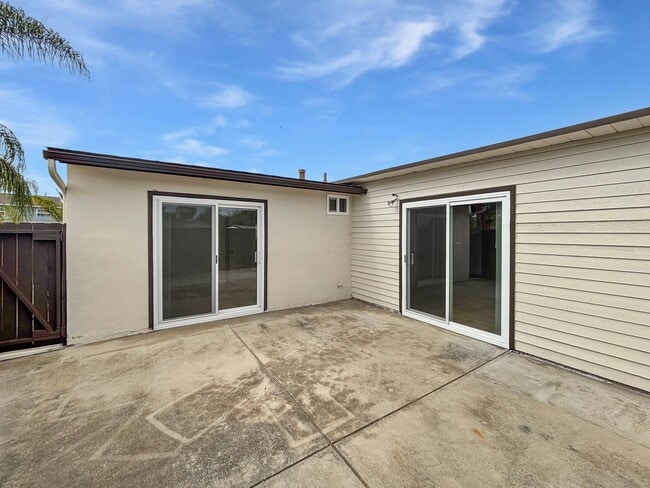 Building Photo - Charming 3BD/2BA House in Clairemont w/ W/...