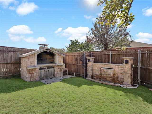 Building Photo - 3003 Creekwood Dr