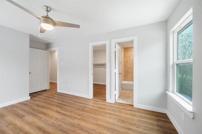 Building Photo - 8715 Bertwood St