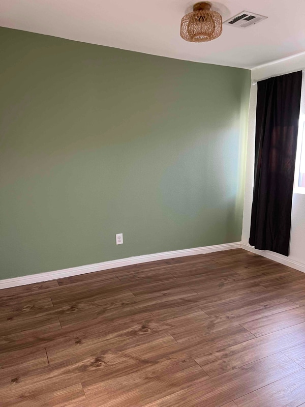 Building Photo - 606 E B St