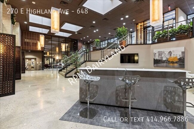 Building Photo - 270 E Highland Ave