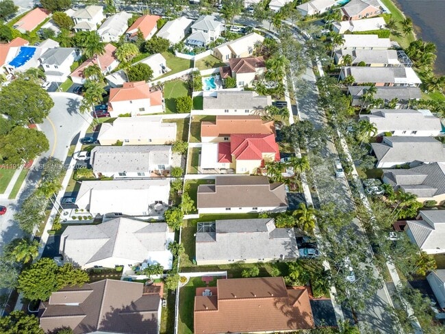 Building Photo - 1592 Salerno Cir