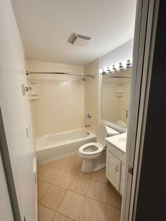 Building Photo - 2012 Thorndyke Ave W