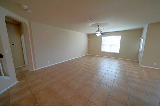 Building Photo - Immaculate Rental Now Available in Cibolo!...