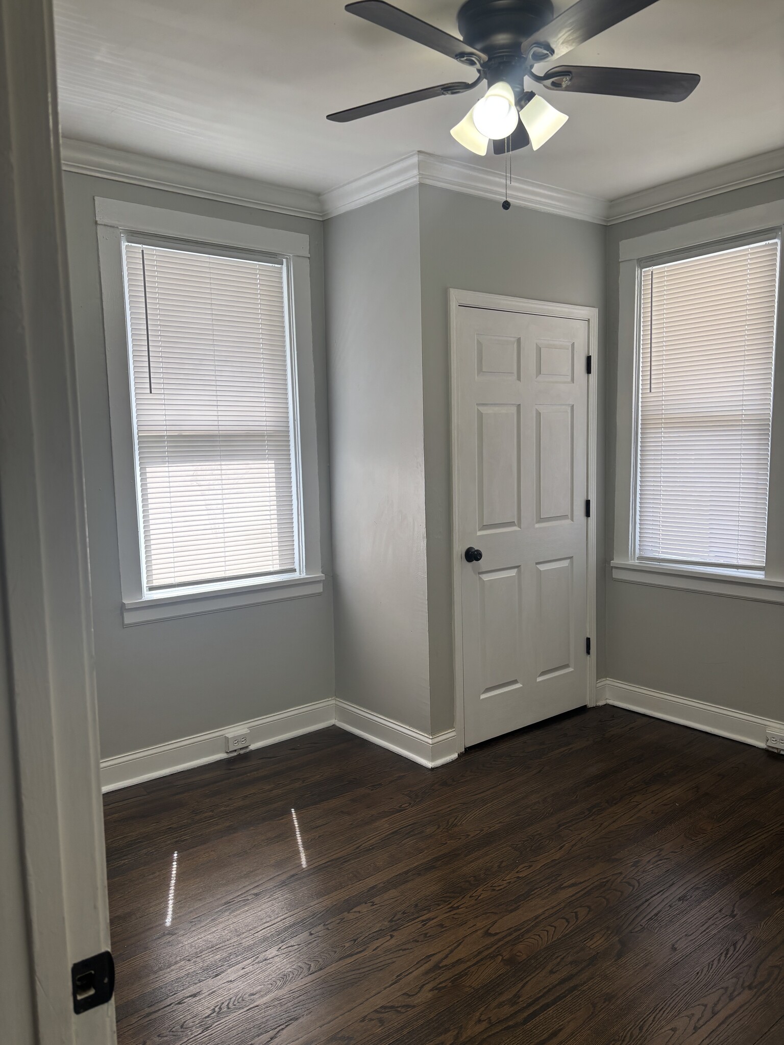 Building Photo - 353 Horn Ave