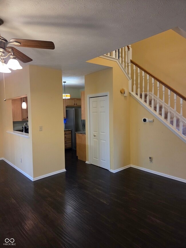 Building Photo - 1012 Grovewood Dr