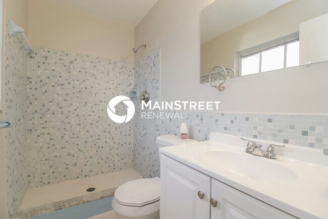 Building Photo - 3 Bedroom Pet-Friendly Home in ORLANDO, FL with Main Street Renewal