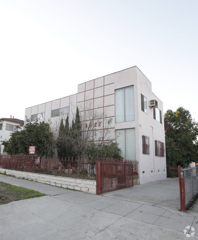 Building Photo - 3522 Bellevue Ave
