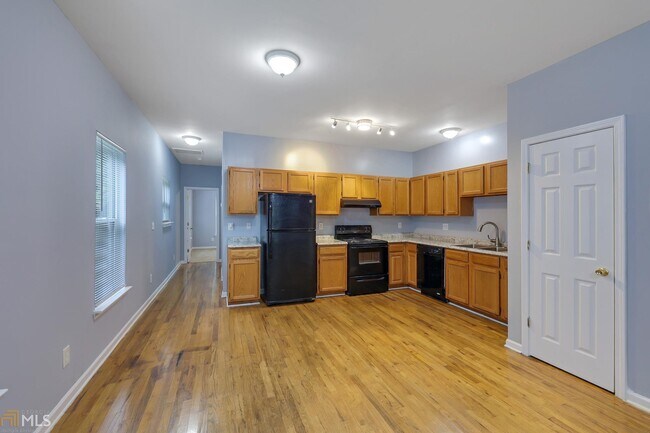 Building Photo - 1026 Sims Ave NW