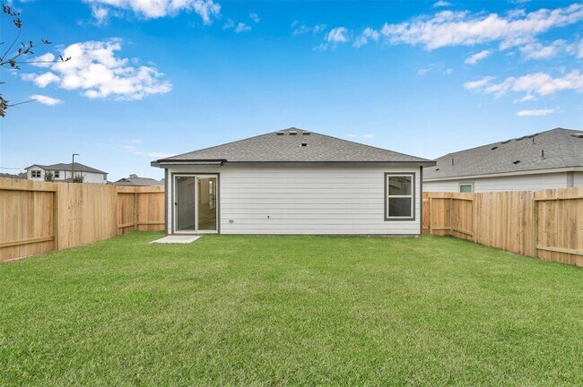 Building Photo - 488 Dalloway St