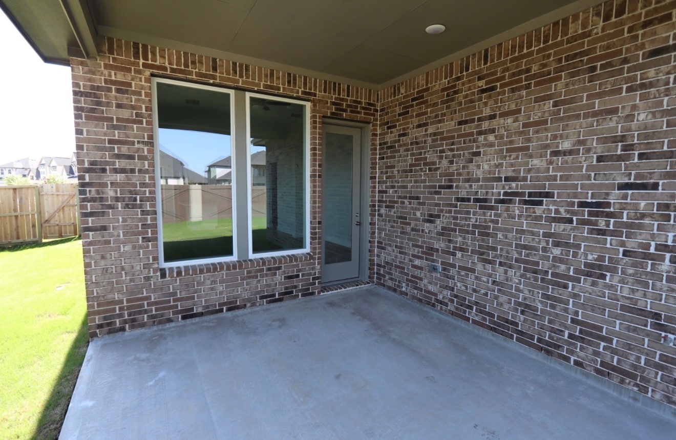 Building Photo - 2423 Shallot Ln