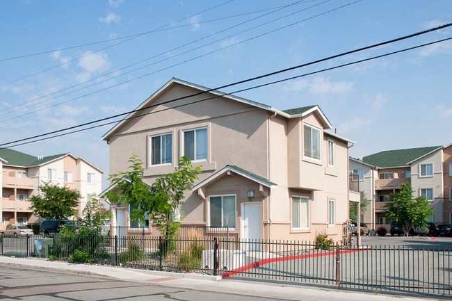 Building Photo - Bighorn Apartments