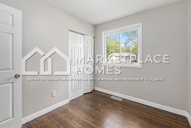 Building Photo - 590 Calder Ave