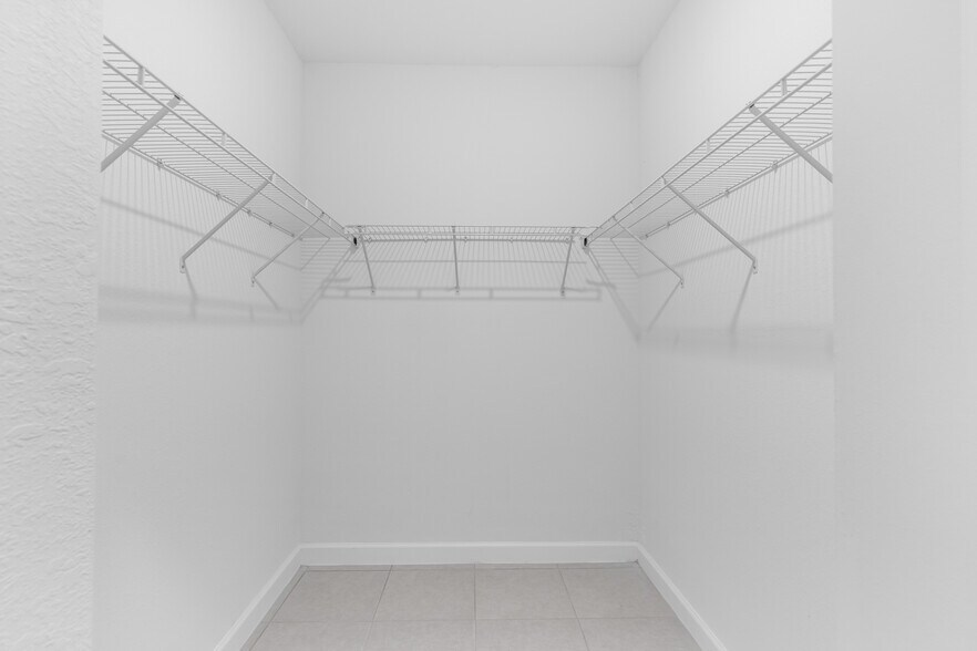 Building Photo - 11947 SW 241st Ter