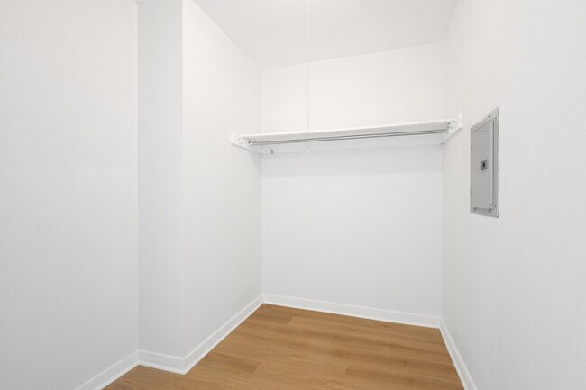 Building Photo - 655 W Irving Park Rd