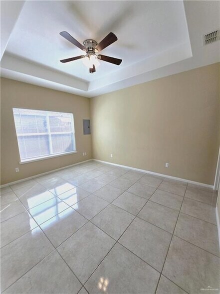Building Photo - 1205 Bodark Dr