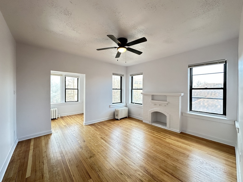 Building Photo - 7149 S Constance Ave