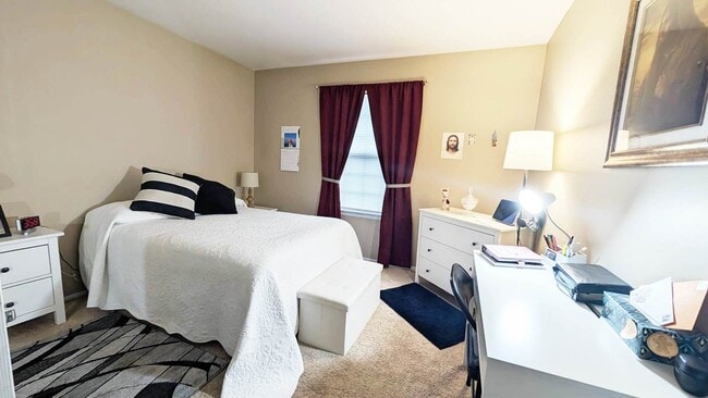 Building Photo - 602 Hanover Ct