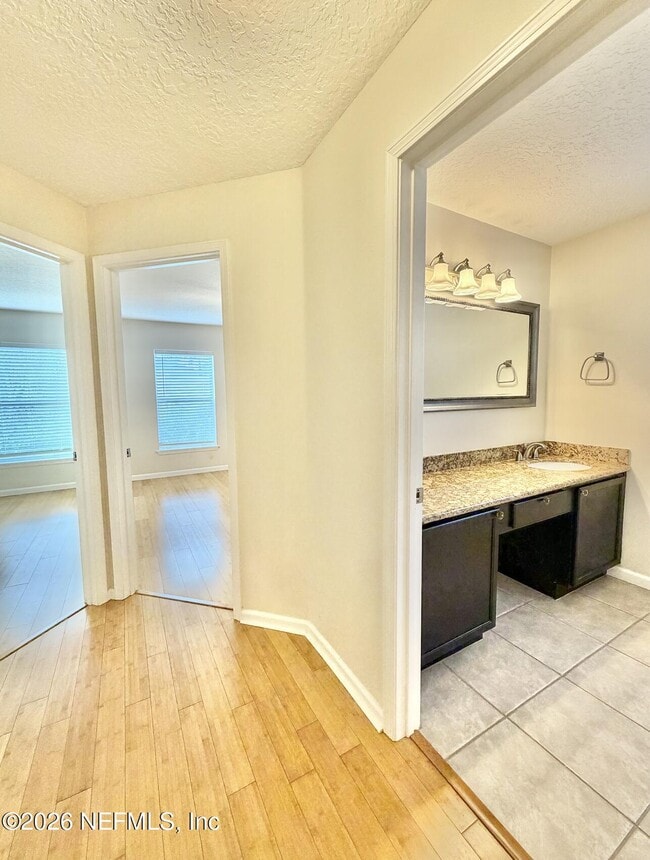 Building Photo - 12962 Brians Creek Dr