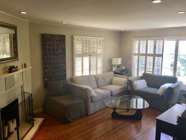 Living room - 651 14th Street
