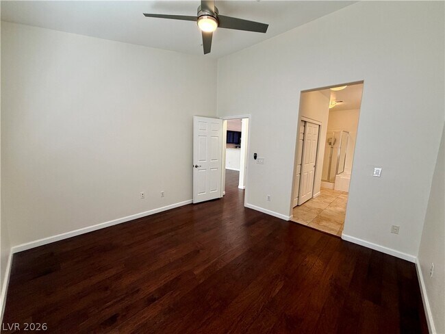 Building Photo - 704 Peachy Canyon Cir