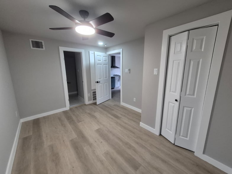 Building Photo - 1519 McKee St