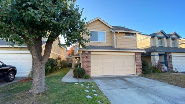 Building Photo - 34565 Vane Cmn