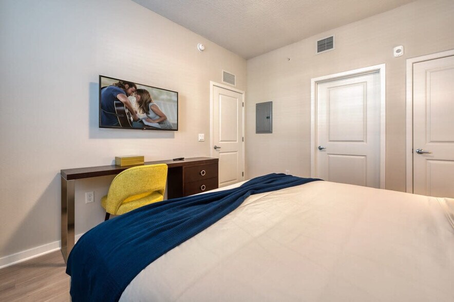 Building Photo - 4012 Breakview Dr