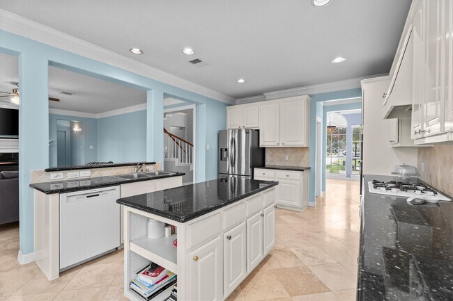 Building Photo - 9610 Champions Cove Dr