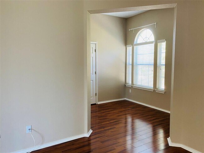 Building Photo - 15601 Staffordshire Ln